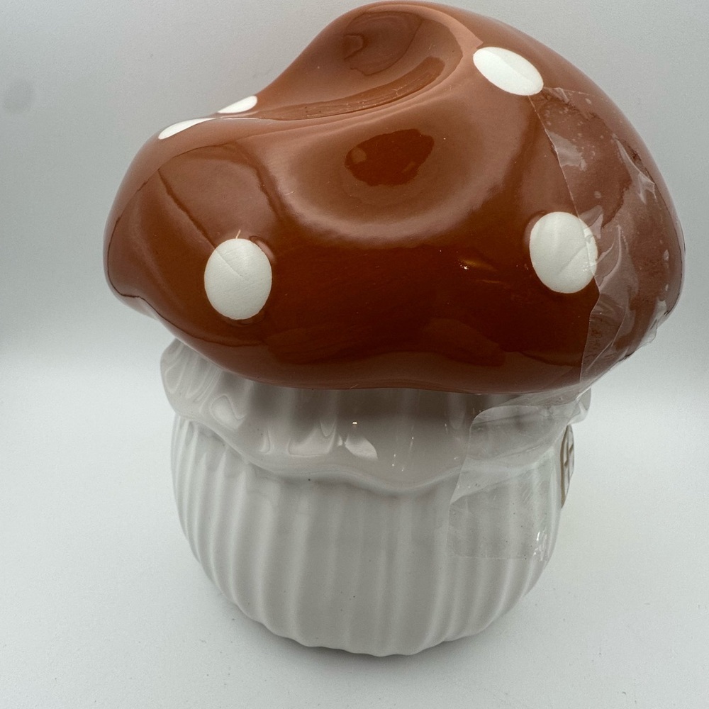 Mushroom House Shaped Ceramic Jar - Picture 4 of 13